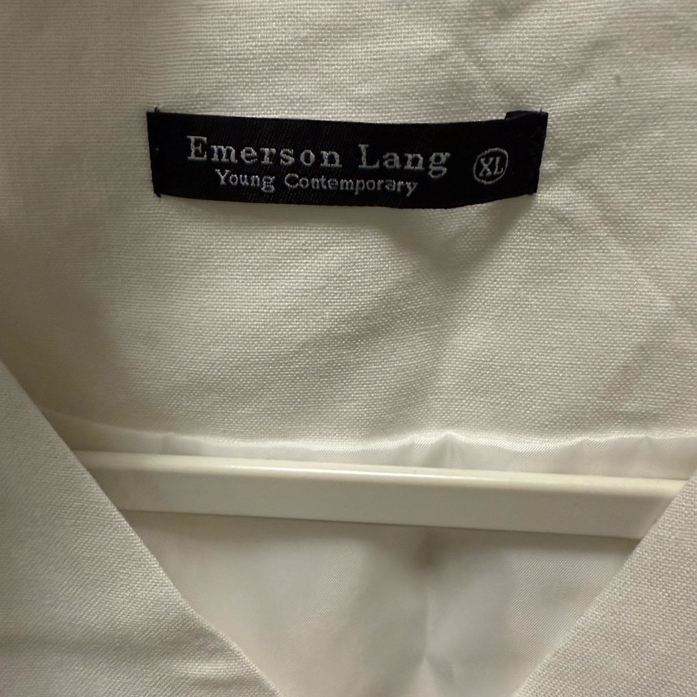 White linen vest - Picture 3 of 4